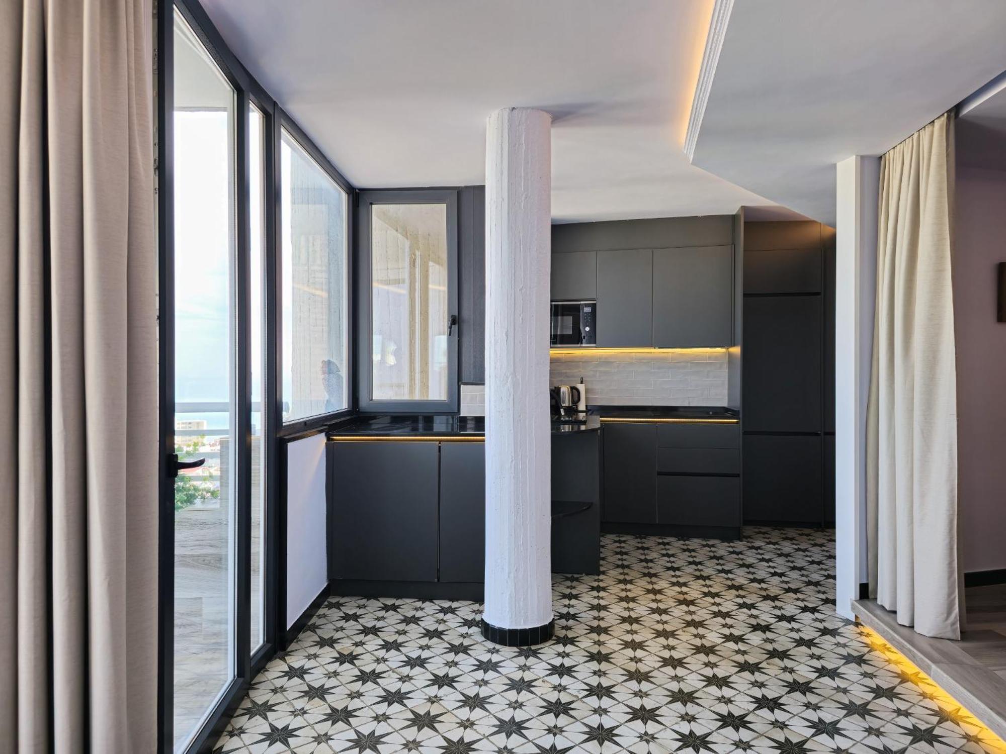 Special Sky - Sea & Mountain Views- Center Appartement *